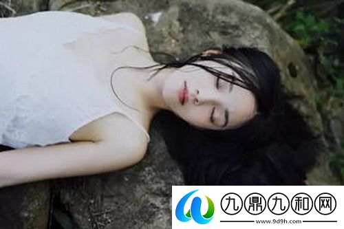 葡萄不准掉出来晚上检查，网友：看似简单的任务，实际操作难度超高！