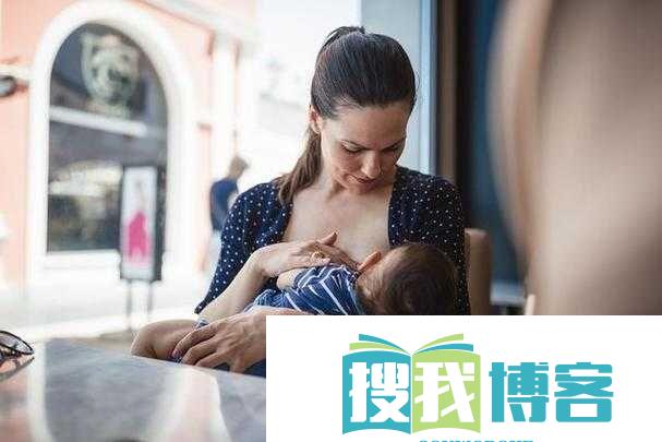 宝宝吃奶