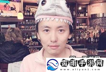 炉石传说：朝神与小鱼鱼谈中美赛前如何奶口
