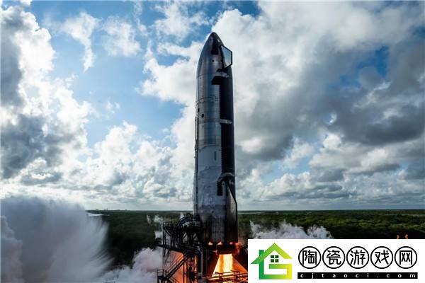 才回收一级助推器-马斯克便放话：SpaceX明年挑战捕获星舰上下两级