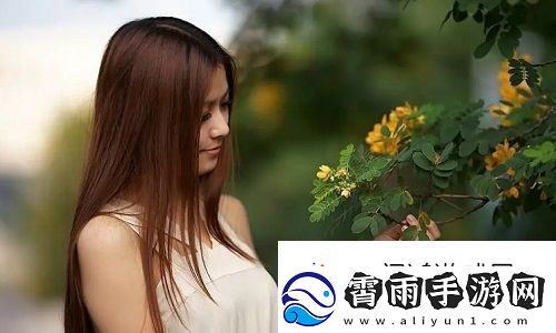 老人船上弄雨荷第13集介绍：在雨中感悟生命的哲理与亲情的力量。