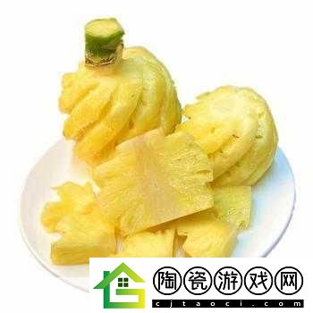 往小洞里放水果榨果汁