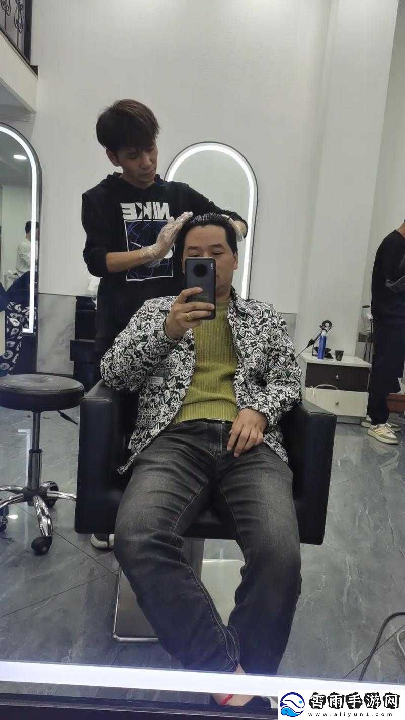 巨龙还在：当清晨的阳光洒在身上