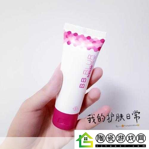 FREEZEFRAME丰满老妇护肤秘籍：1.＂逆龄魅力：FREEZEFRAME丰满老妇护肤全攻略