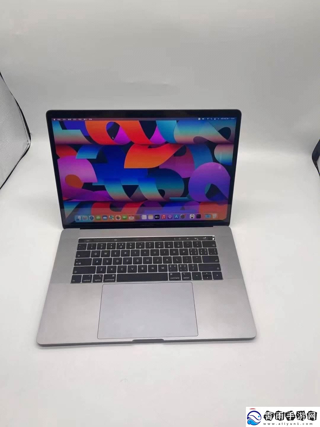 18款19款MacBook-Pro-15寸对比-领跑潮流-笑话-是时代追赶它们！