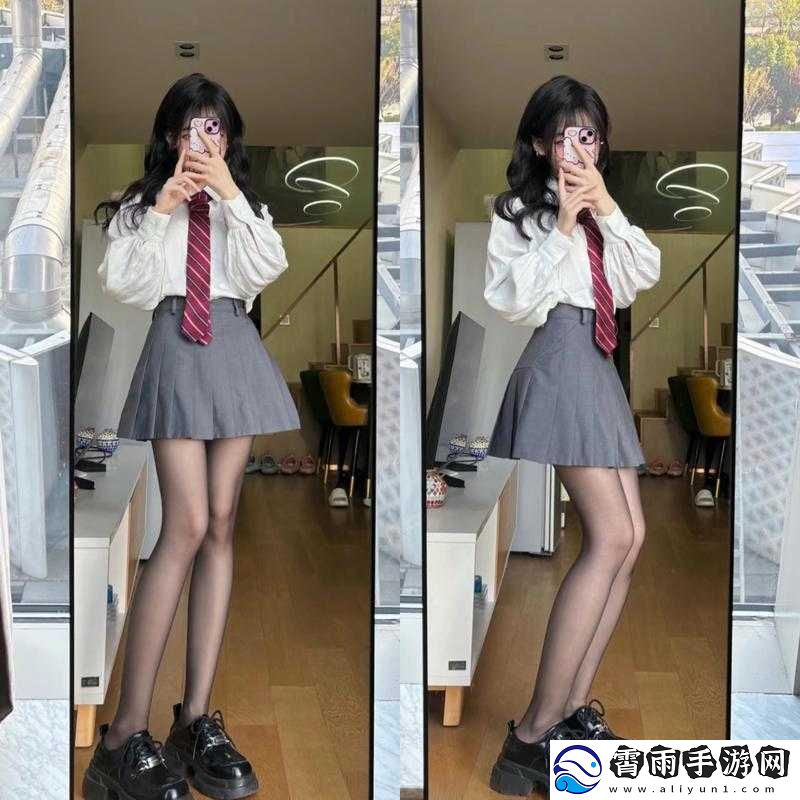 制服丝袜：校园春色中的别样风景