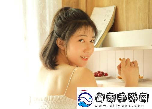 游泳池的特殊待遇2：专属私人空间畅享无限尊贵感！