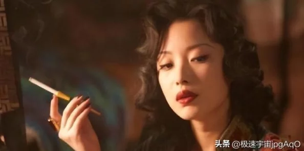 脱-让摸-无遮挡：探讨当代社会中身体自主权与性别表达的多元化表现及其影响