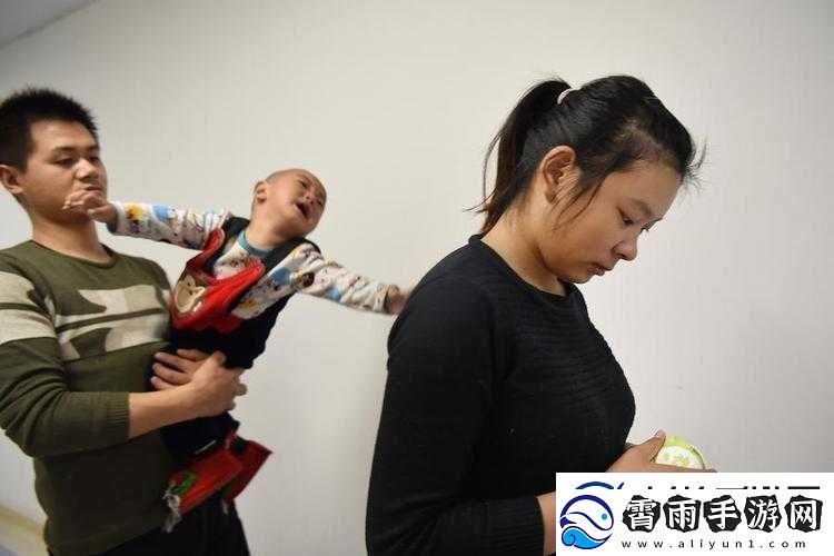 小孩晚上喂姐姐吃钢筋这是道德问题还是家庭悲剧