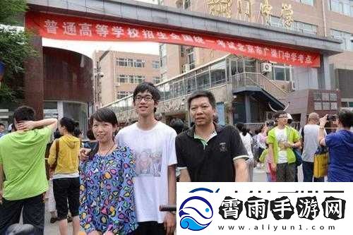 两个妈妈陪孩子高考怀孕：高考陪考背后的惊人事件