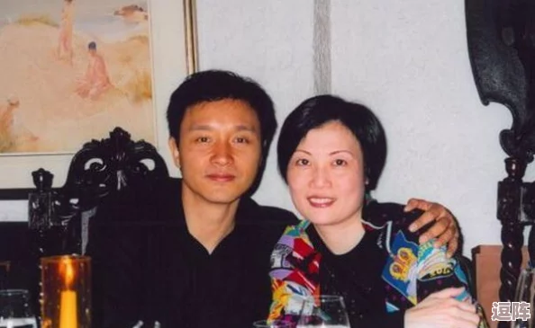 一边做饭一边躁狂我婉婷
