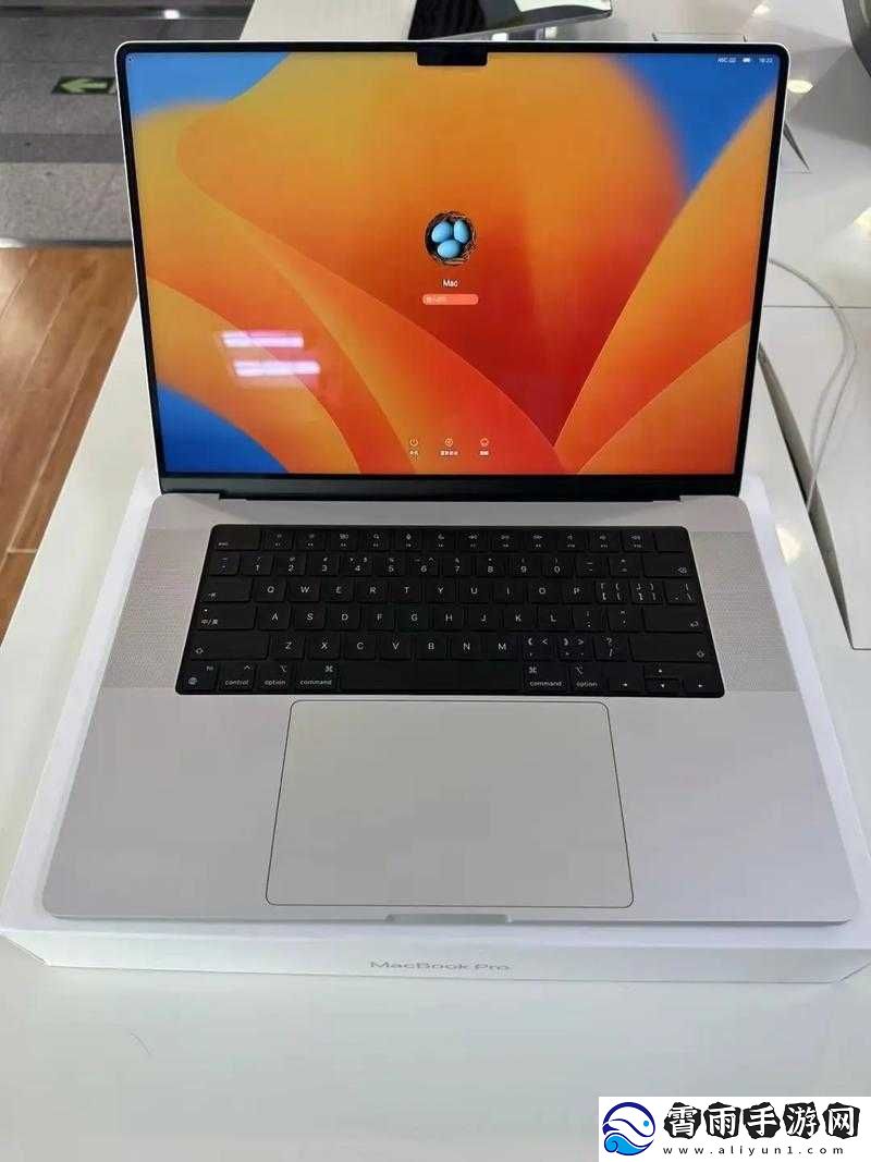 1316-岁-MacBook-Pro-免费享