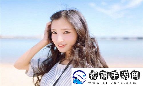 几个装修工人把我压在茶几