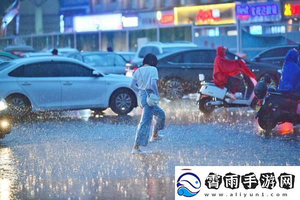 “jul163”外勤记：大雨突袭-网友狂潮中的幽默瞬间